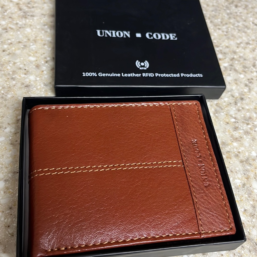Genuine Leather RFID Protected Men’s Bifold Wallet